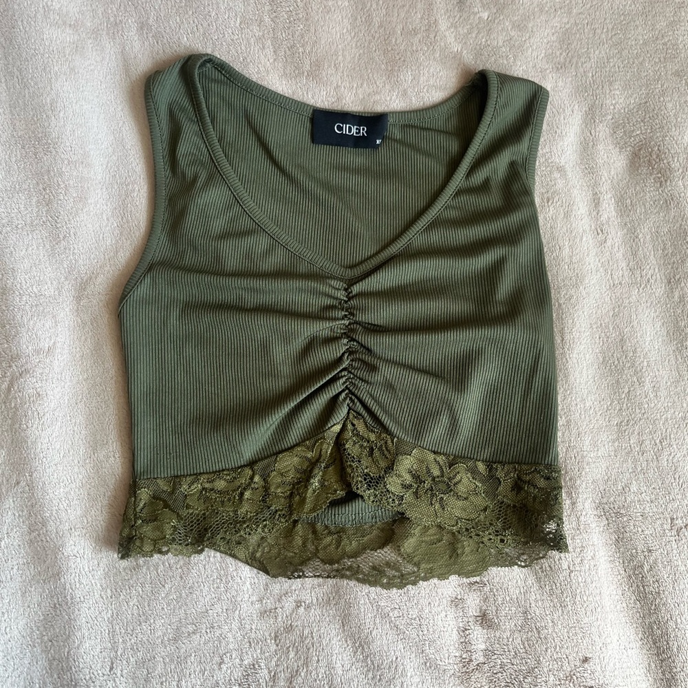 Cider Olive Green Lace Trim Cropped Tank Top Women’s Extra Small - Picture 1 of 3